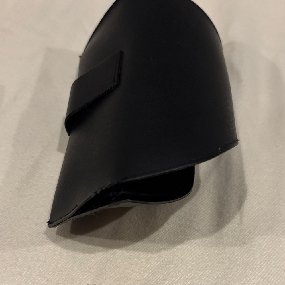 Ray-Ban Black and Red Sunglasses - Picture 4 of 5